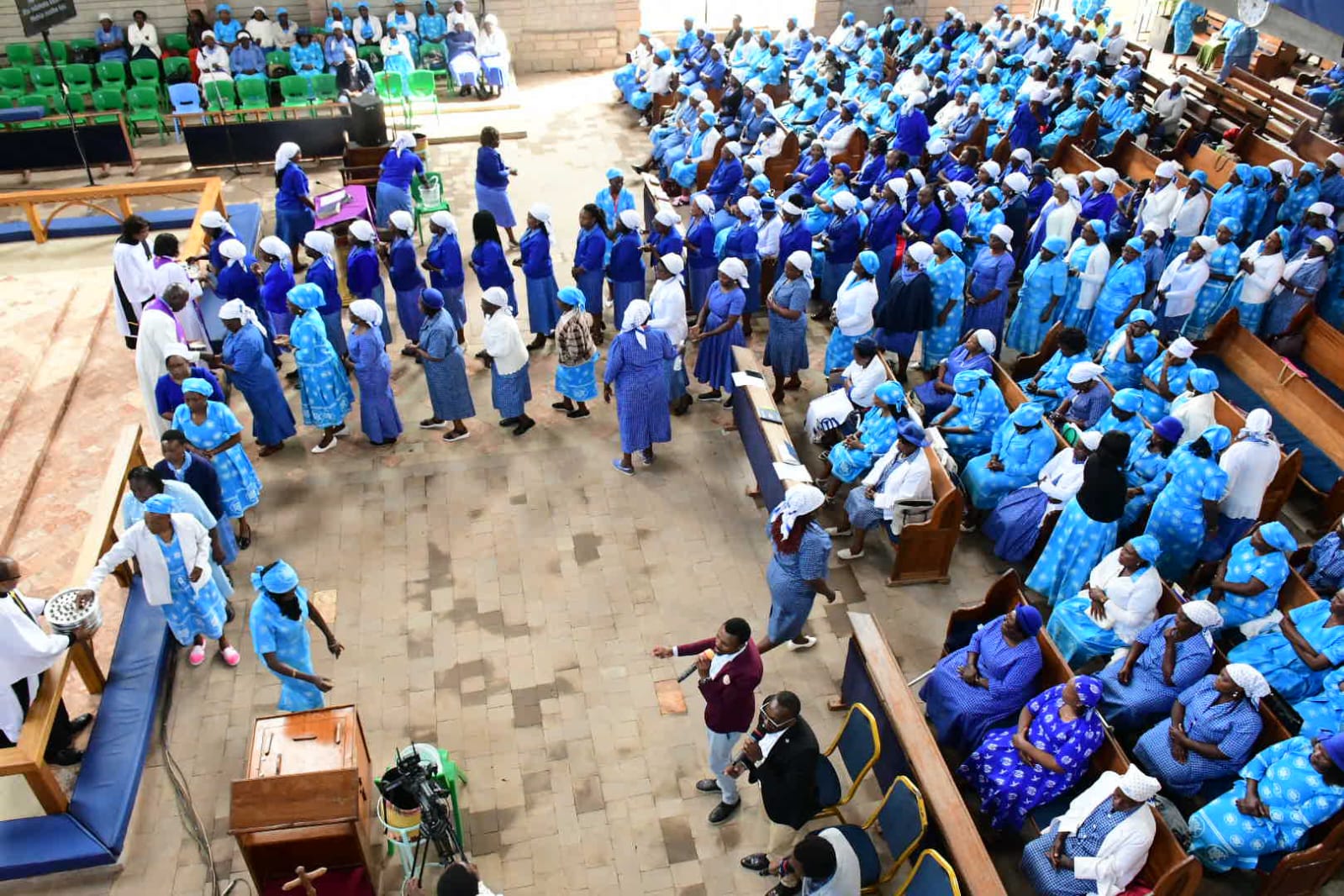 MOTHERS UNION ANNUAL RALLY PAINTS CATHEDRAL BLUE