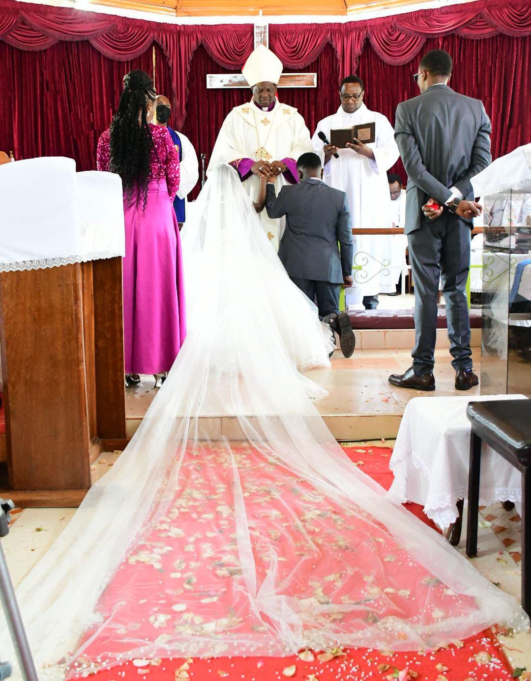 NAOMI AND DAVID TIE THE KNOT IN EXQUISITE WEDDING